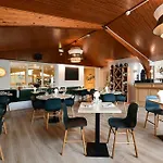 Hotell Logis Thermal 3*