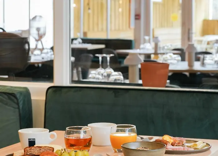 Hotel Logis Thermal Saubusse