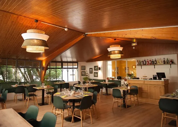 Hotel Logis Thermal Saubusse